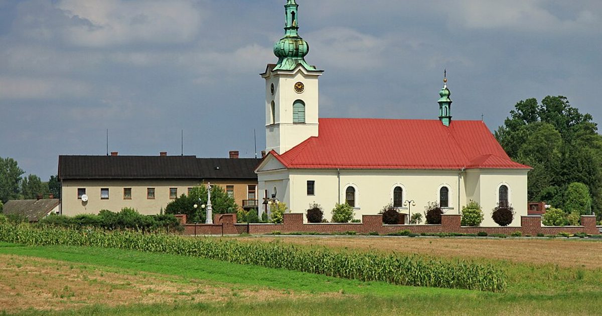 Kościół parafii Kościół św. Józefa w Zabrzeg — zdjęcie