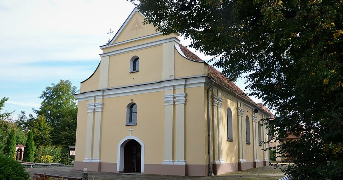Kościół parafii Kościół św. Katarzyny w Rożnowo — zdjęcie