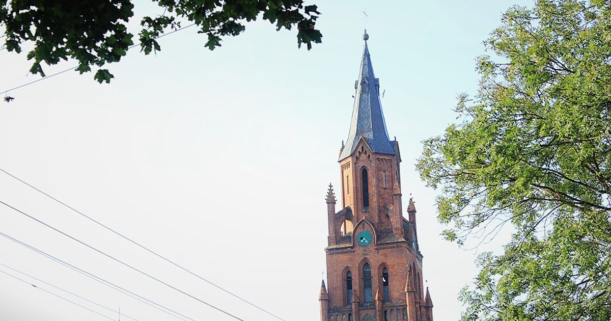 Kościół parafii Kościół św. Klary w Dobra — zdjęcie