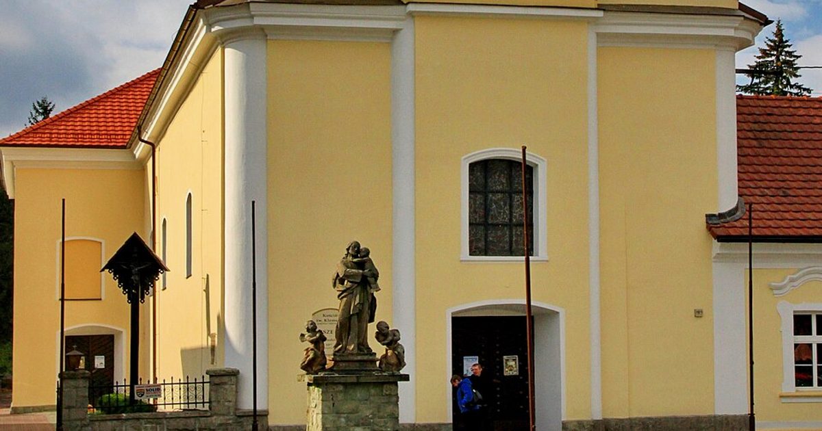 Kościół parafii Kościół św. Klemensa w Ustroń — zdjęcie