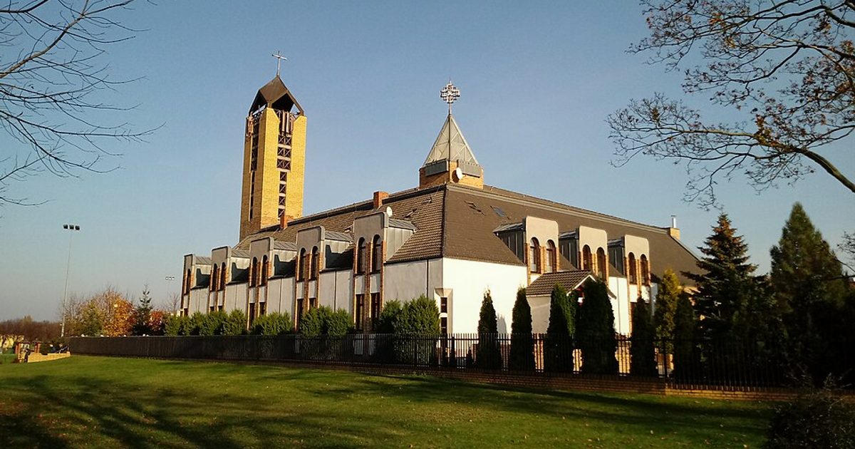 Kościół parafii Kościół św. Łukasza Ewangelisty w Poznań — zdjęcie