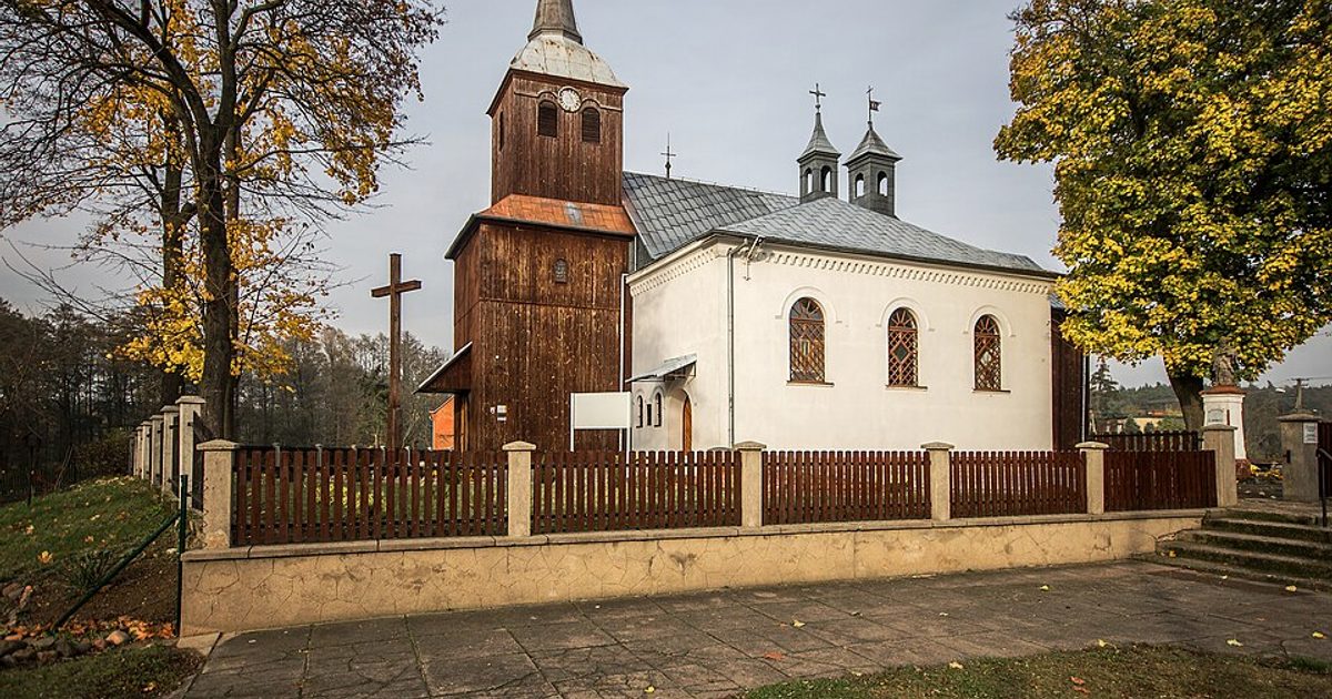 Kościół parafii Kościół św. Łukasza Ewangelisty w Świerczyna — zdjęcie