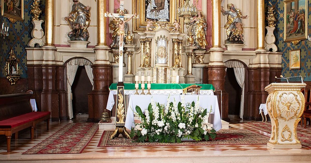 Kościół parafii Kościół św. Macieja Apostoła w Bielany — zdjęcie