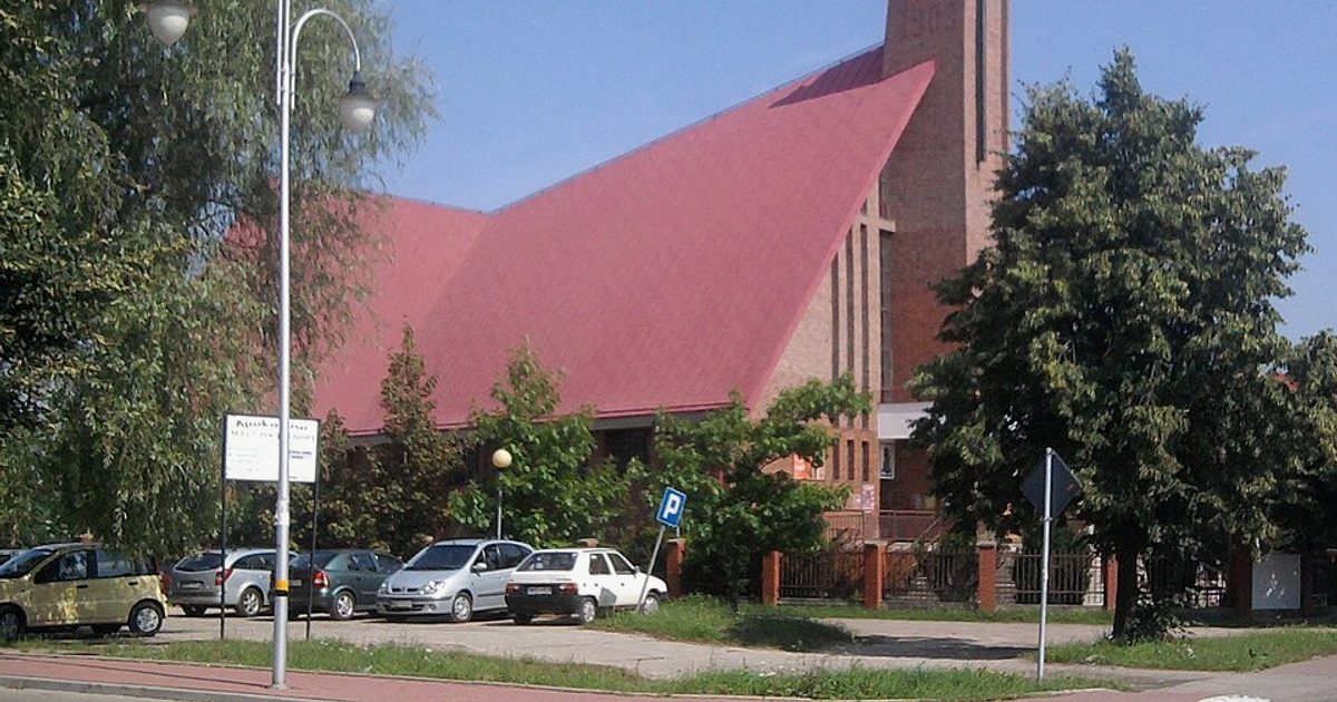 Dzieła sztuki sakralnej — Kościół św. Maksymiliana Kolbego, Modlin Stary. Zdjęcie: Wikimedia Commons.
