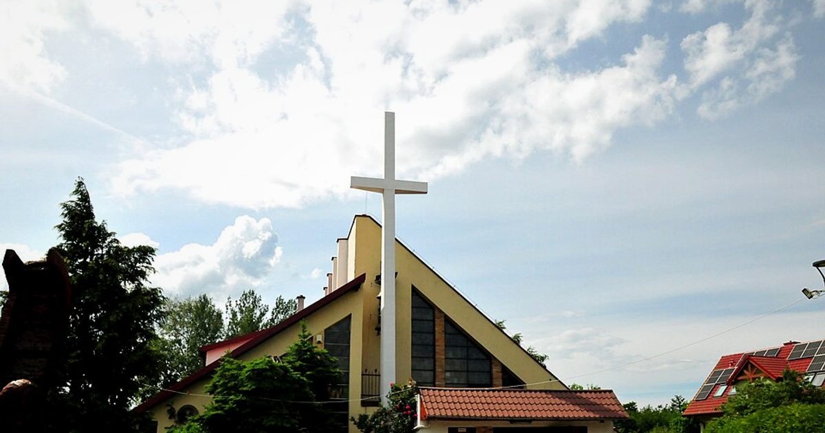 Kościół parafii Kościół św. Maksymiliana Marii Kolbe w Dziwnówek — zdjęcie