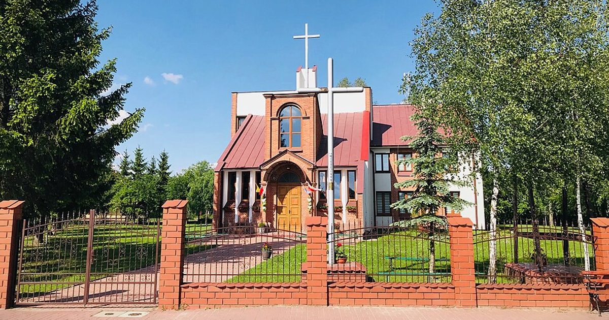 Dzieła sztuki sakralnej — Kościół św. Maksymiliana Marii Kolbe, Okszów. Zdjęcie: Wikimedia Commons.