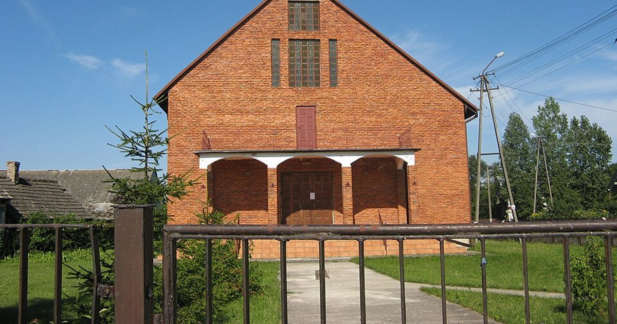 Kościół parafii Kościół św. Maksymiliana w Pakosław — zdjęcie