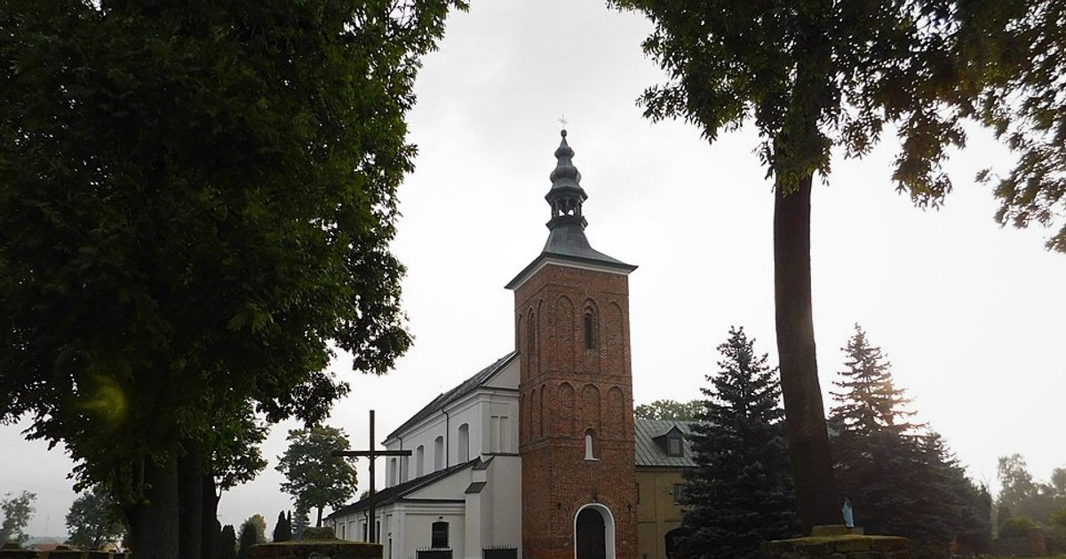 Dzieła sztuki sakralnej — Kościół św. Marcina, Oporów. Zdjęcie: Wikimedia Commons.