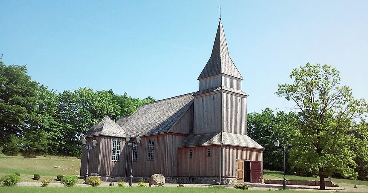 Kościół parafii Kościół św. Marcina w Sierakowice — zdjęcie