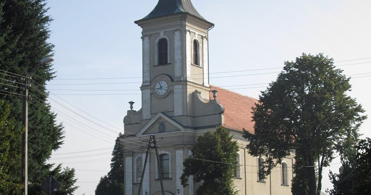Kościół parafii Kościół św. Marcina w Stanica — zdjęcie