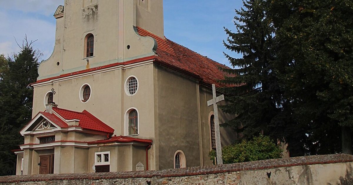 Kościół parafii Kościół św. Marii Magdaleny w Karłowice Wielkie — zdjęcie
