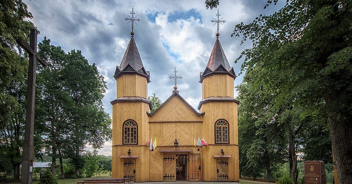 Dzieła sztuki sakralnej — Kościół św. Marii Magdaleny, Mikaszówka. Zdjęcie: Wikimedia Commons.