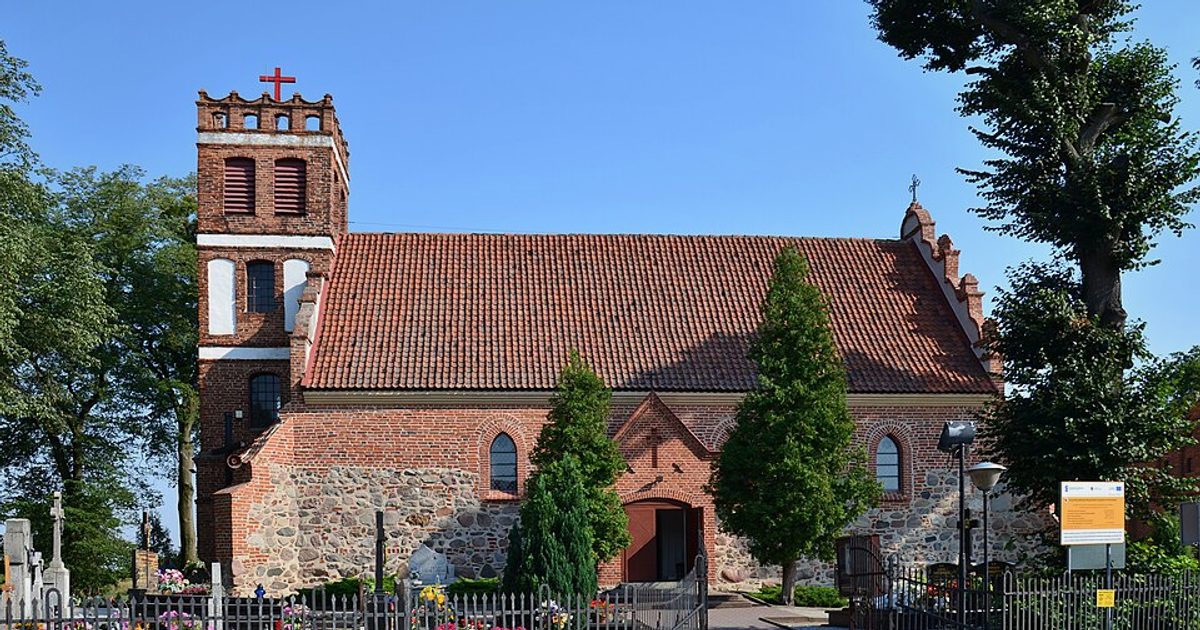 Kościół parafii Kościół św. Marii Magdaleny w Ostrowite — zdjęcie