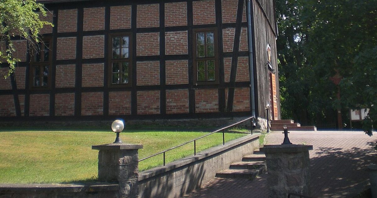 Kościół parafii Kościół św. Marii Magdaleny w Ugoszcz — zdjęcie