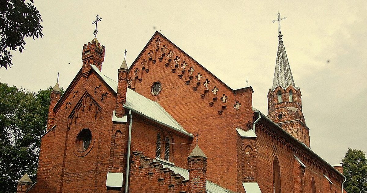 Kościół parafii Kościół św. Mateusza w Lutocin — zdjęcie