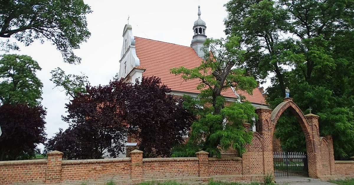 Kościół parafii Kościół św. Mateusza w Ostrowo — zdjęcie