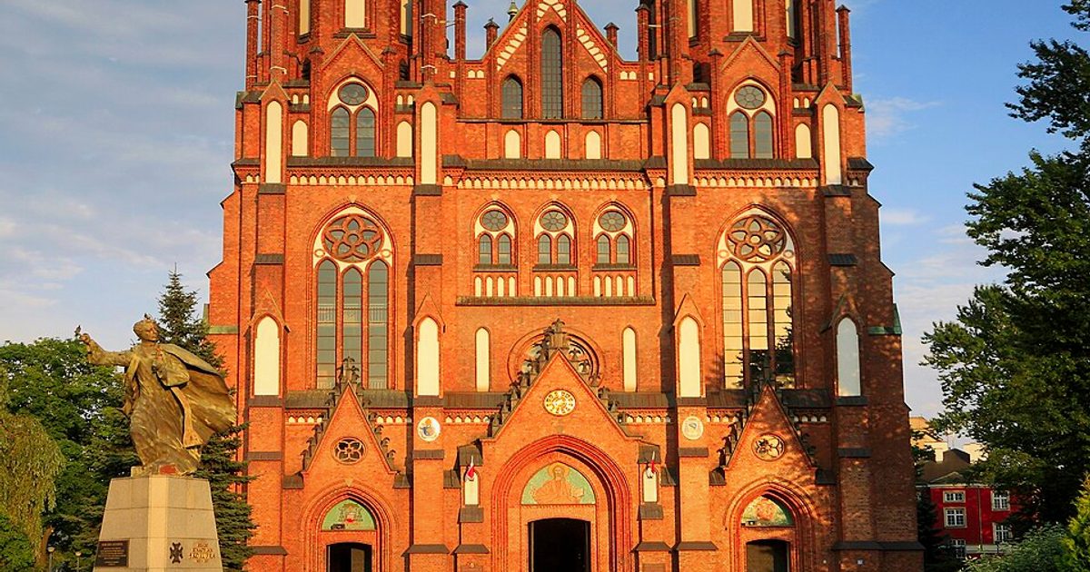 Kościół parafii Kościół św. Michała Archanioła i św. Floriana Męczennika w Warszawa — zdjęcie
