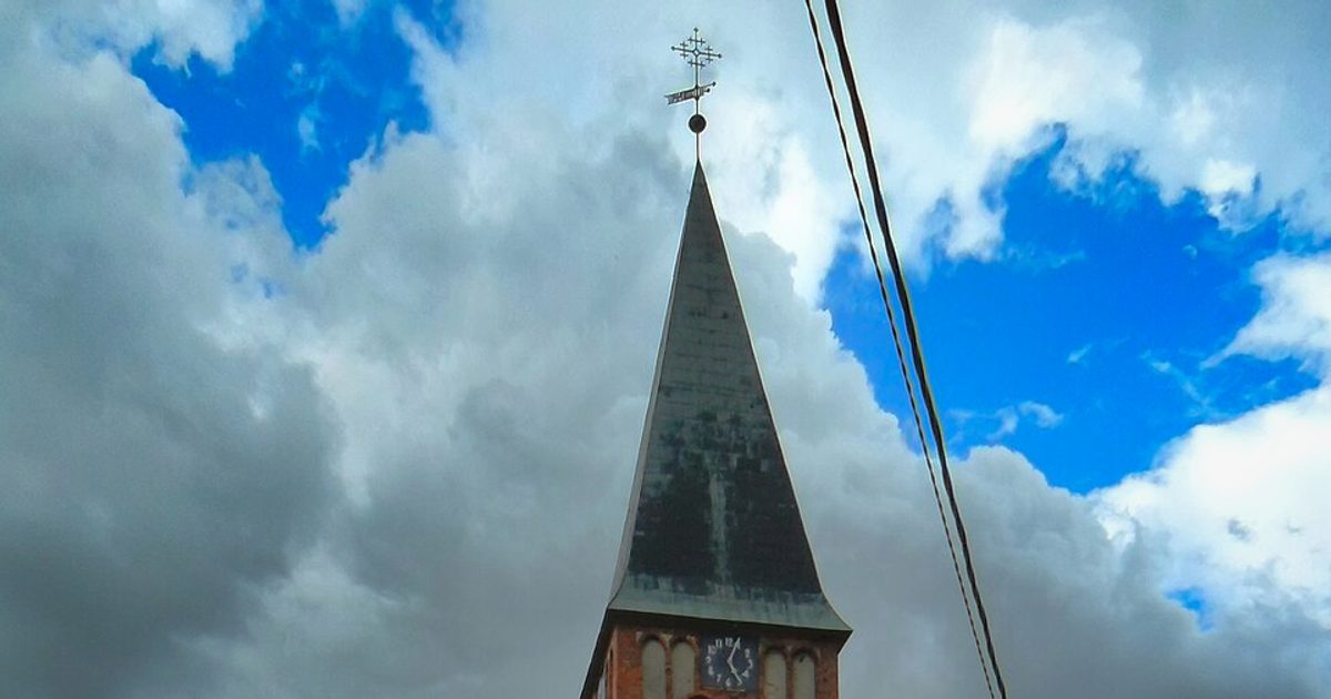 Kościół parafii Kościół św. Michała Archanioła w Pawłów — zdjęcie