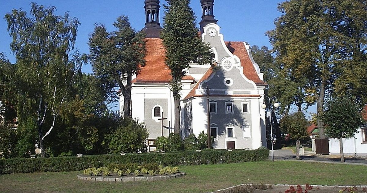 Kościół parafii Kościół św. Michała Archanioła w Pogorzela — zdjęcie