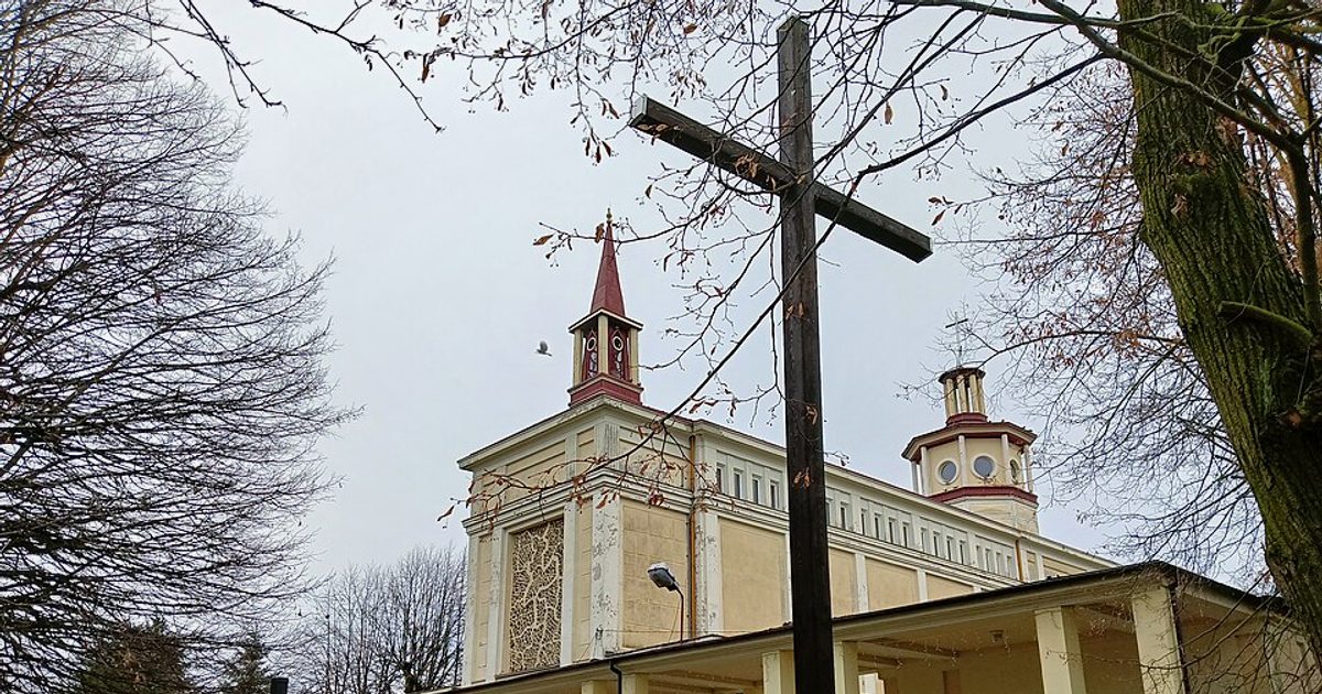 Kościół parafii Kościół św. Michała Archanioła w Woźniaków — zdjęcie