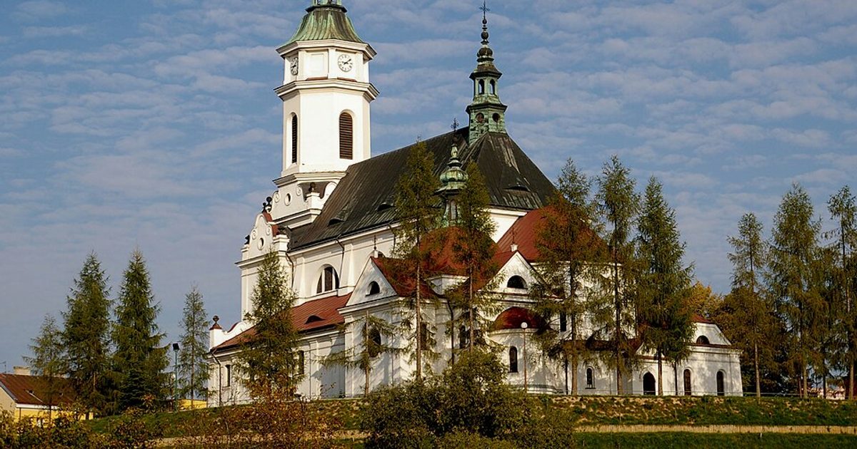 Dzieła sztuki sakralnej — Kościół św. Michała, Ostrowiec Świętokrzyski. Zdjęcie: Wikimedia Commons.