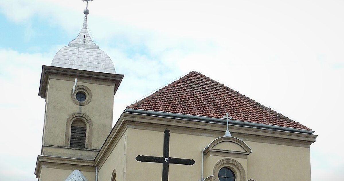 Kościół parafii Kościół św. Mikołaja Biskupa w Chwaliszew — zdjęcie