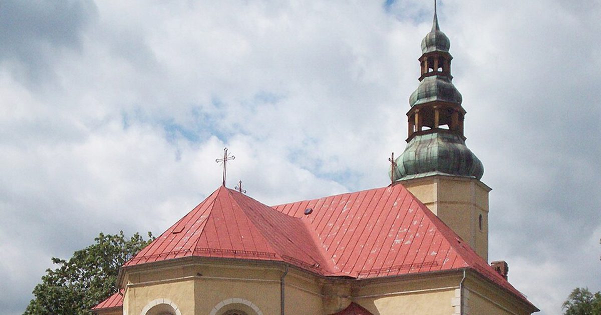 Kościół parafii Kościół św. Mikołaja w Chmieleń — zdjęcie
