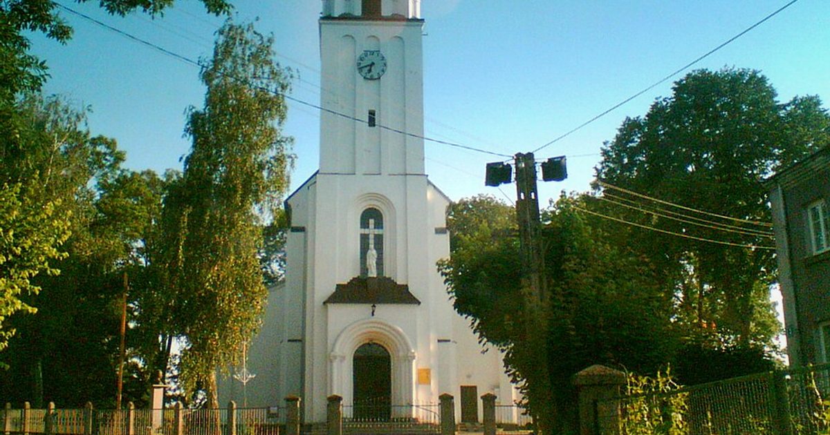Kościół parafii Kościół św. Mikołaja w Chorzele — zdjęcie