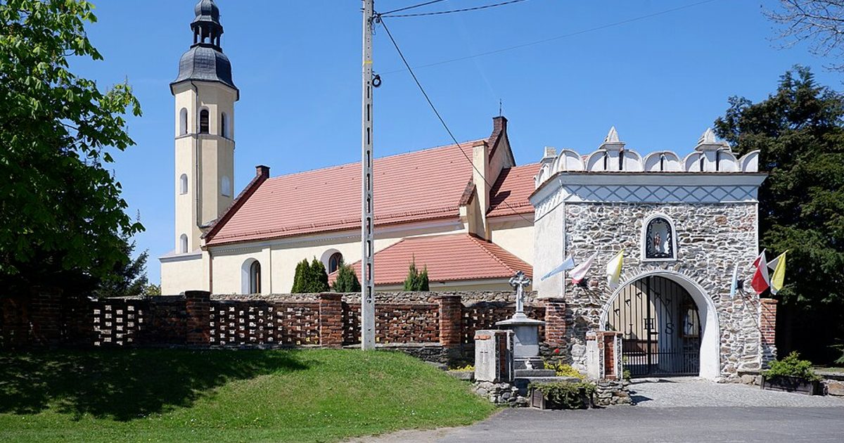 Kościół parafii Kościół św. Mikołaja w Gościce — zdjęcie
