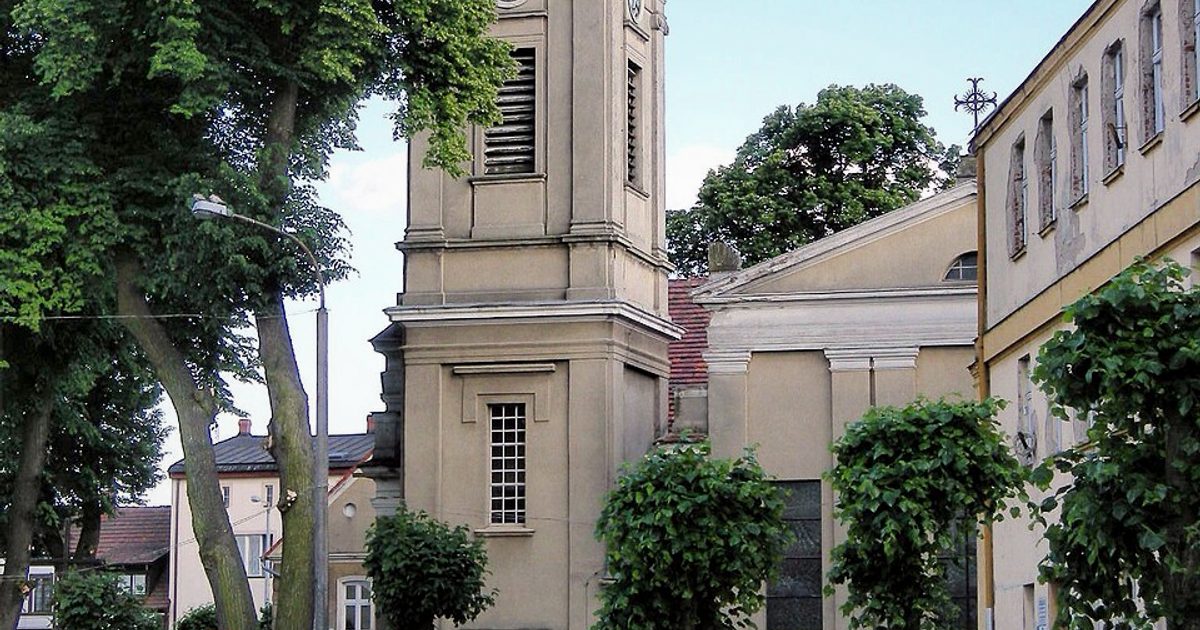 Kościół parafii Kościół św. Mikołaja w Janowiec Wielkopolski — zdjęcie