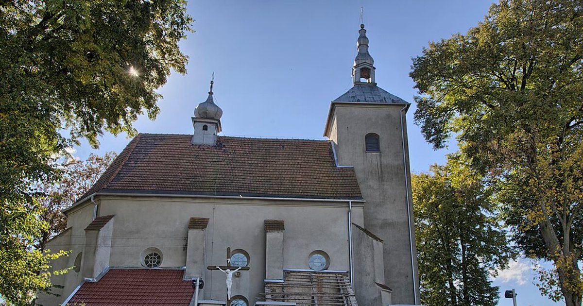 Dzieła sztuki sakralnej — Kościół św. Mikołaja, Komorniki. Zdjęcie: Wikimedia Commons.