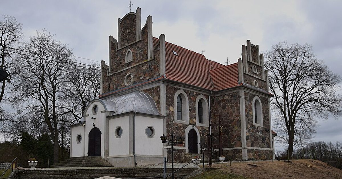 Kościół parafii Kościół św. Mikołaja w Lewice — zdjęcie