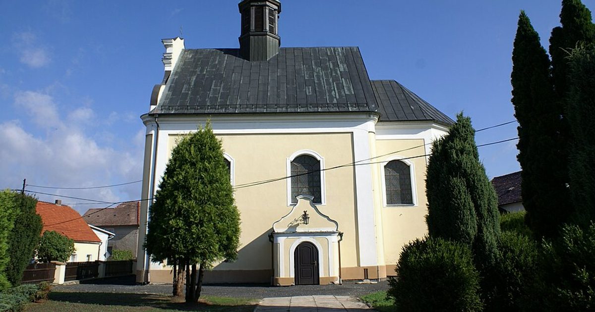Kościół parafii Kościół św. Mikołaja w Ligota Prószkowska — zdjęcie