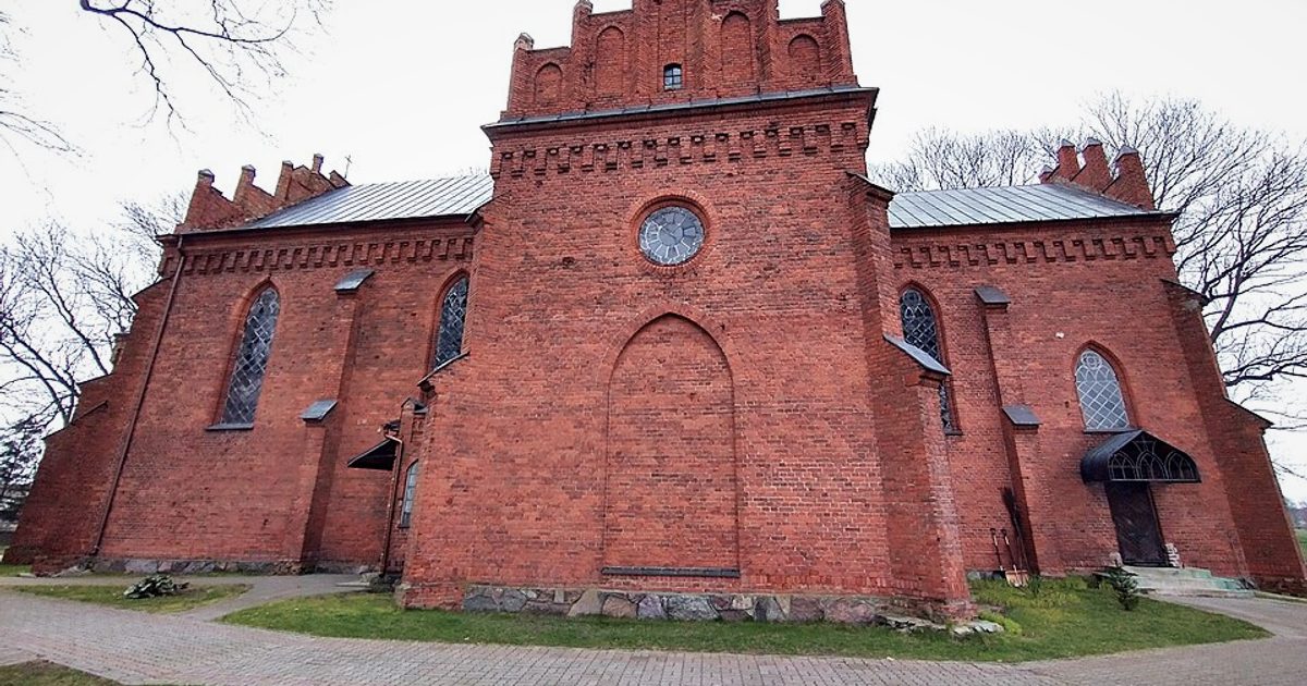 Kościół parafii Kościół św. Mikołaja w Niedzbórz — zdjęcie