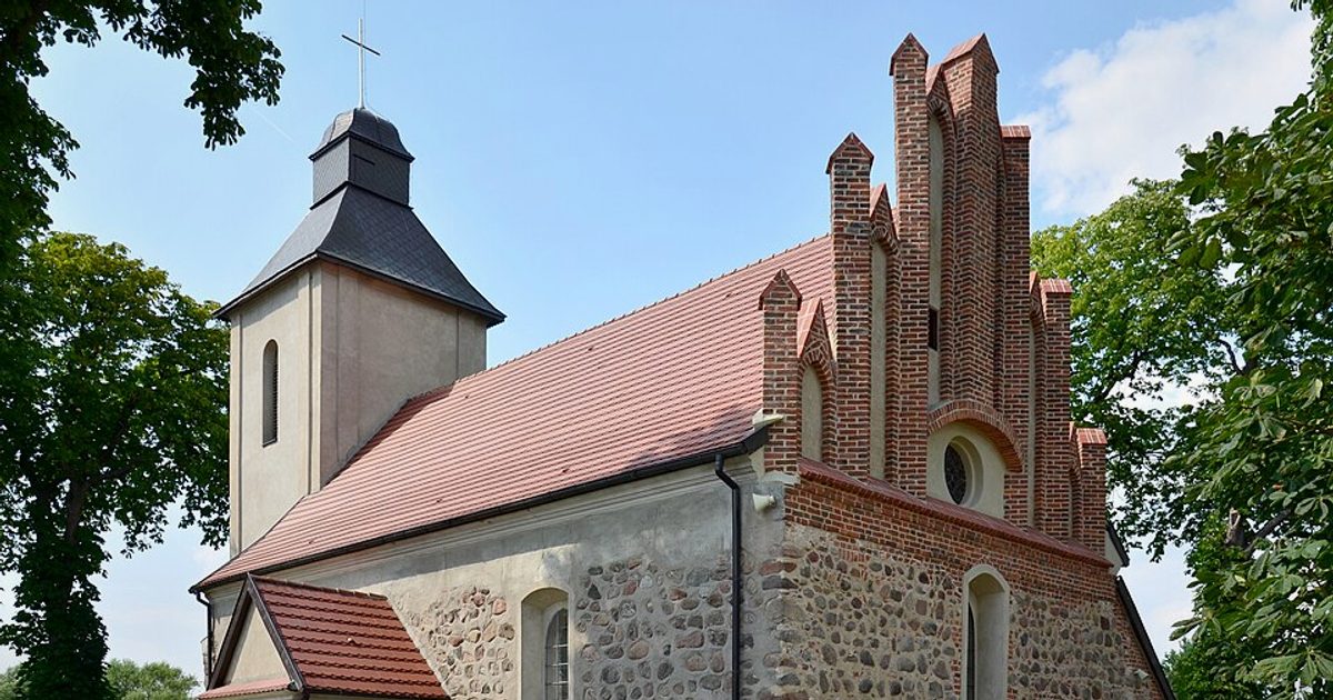 Kościół parafii Kościół św. Mikołaja w Radomin — zdjęcie