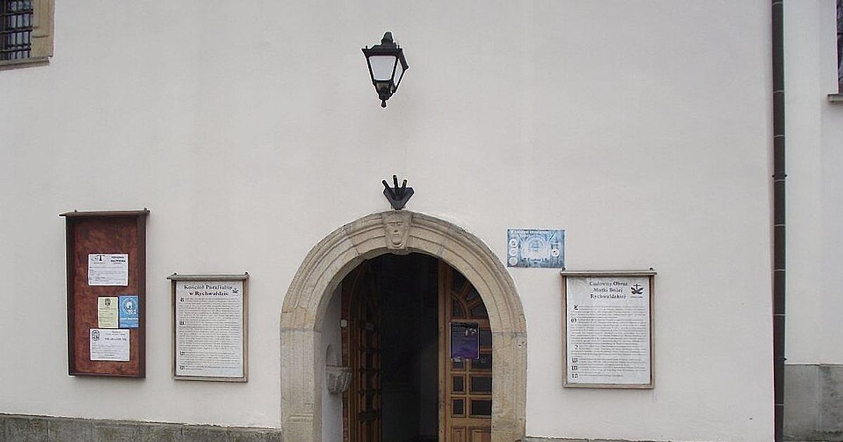 Dzieła sztuki sakralnej — Kościół św. Mikołaja, Rychwałd. Zdjęcie: Wikimedia Commons.