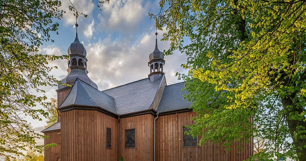 Kościół parafii Kościół św. Mikołaja w Ślesin — zdjęcie