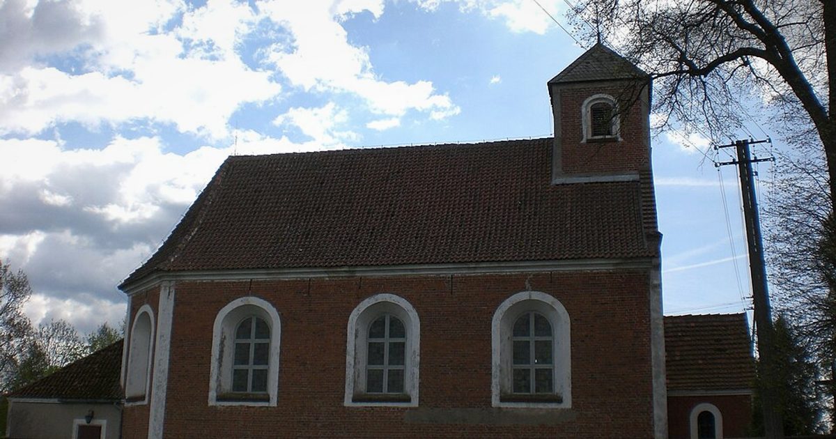 Dzieła sztuki sakralnej — Kościół św. Mikołaja, Stare Polaszki. Zdjęcie: Wikimedia Commons.