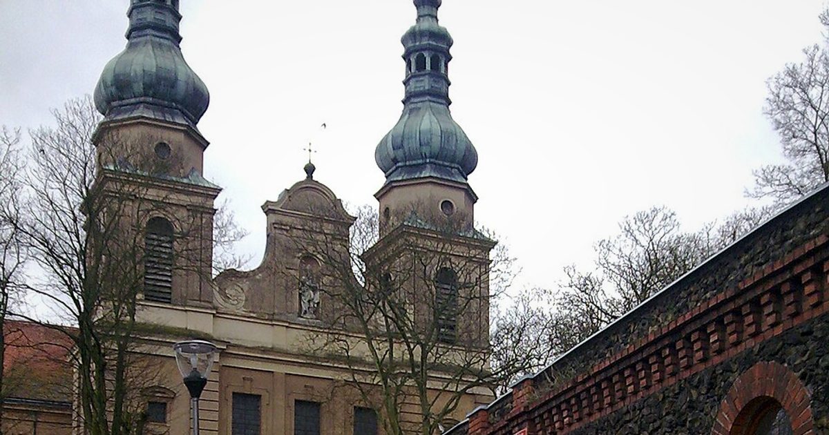 Kościół parafii Kościół św. Mikołaja w Ujście — zdjęcie