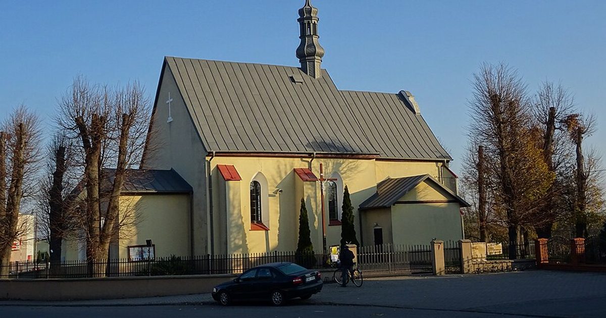 Kościół parafii Kościół św. Mikołaja w Wierzchlas — zdjęcie