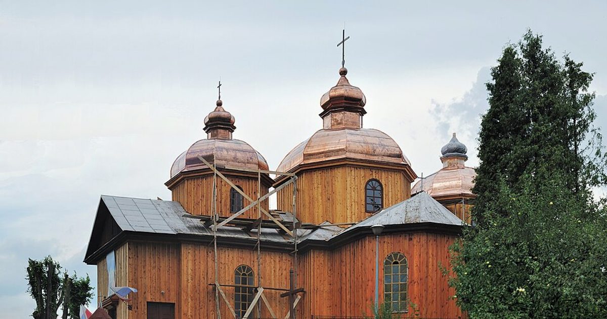 Dzieła sztuki sakralnej — Kościół św. Piotra i Pawła, Jurowce. Zdjęcie: Wikimedia Commons.