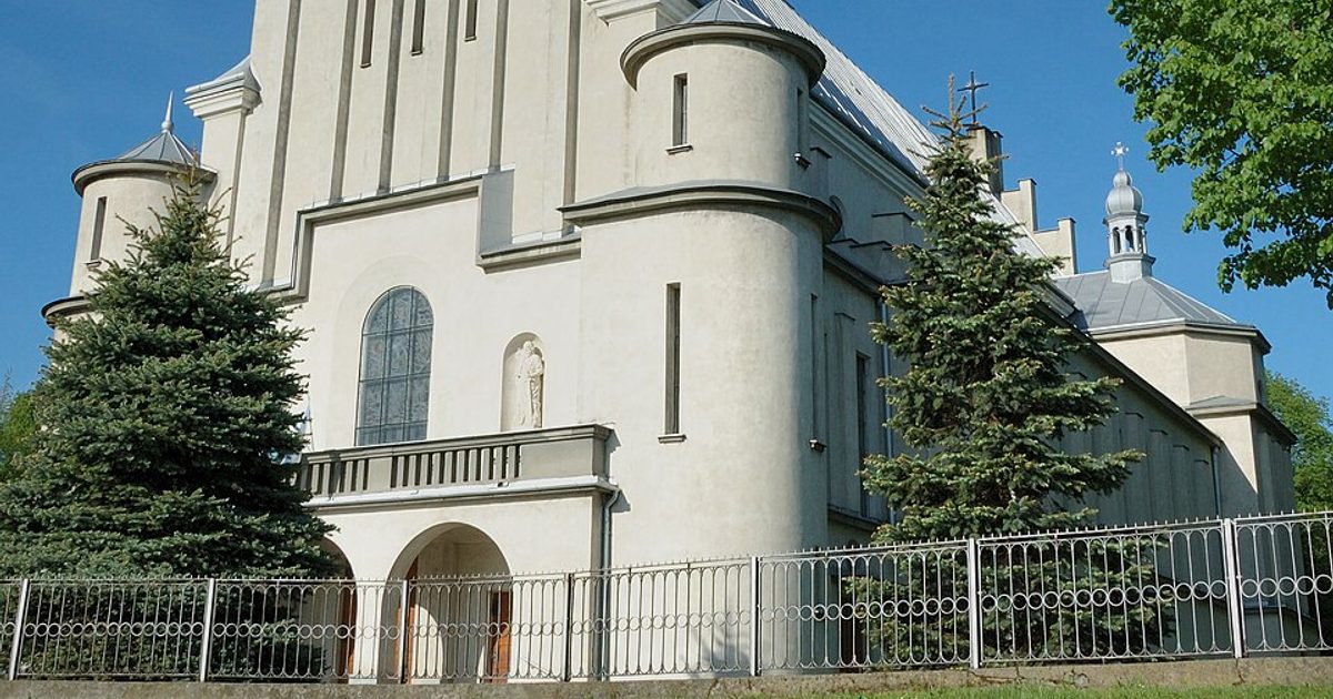 Kościół parafii Kościół św. Stanisława Biskupa w Kosina — zdjęcie