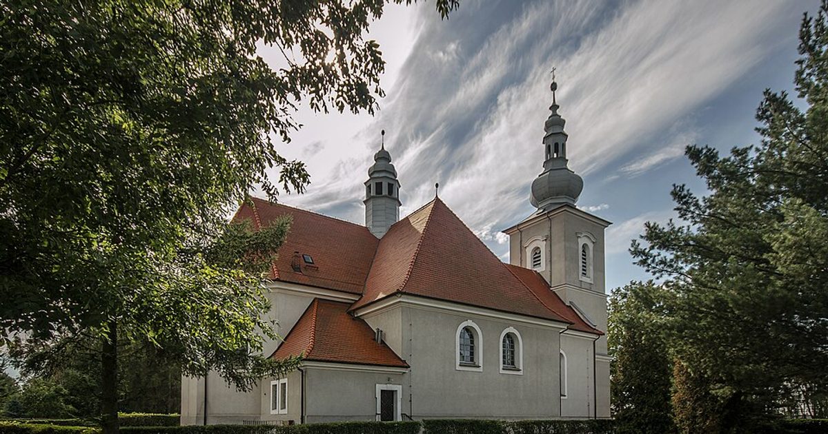Kościół parafii Kościół św. Stanisława Biskupa w Kujakowice Górne — zdjęcie