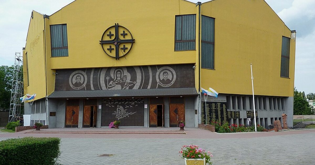 Kościół parafii Kościół św. Stanisława Kostki w Płock — zdjęcie