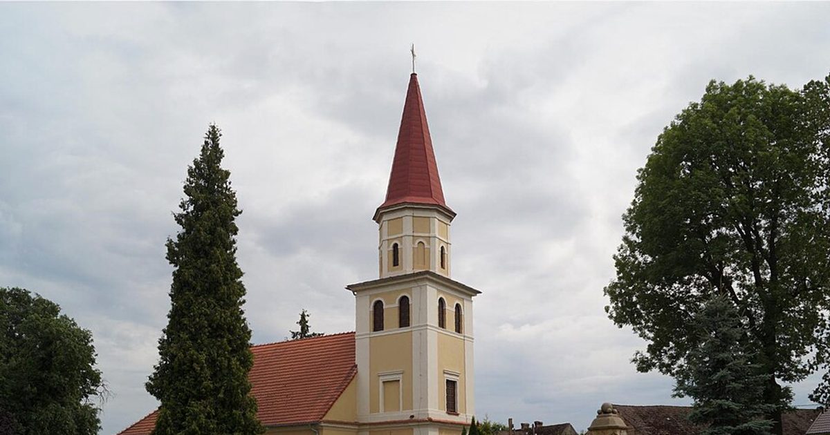 Dzieła sztuki sakralnej — Kościół św. Stanisława Kostki, Różanki. Zdjęcie: Wikimedia Commons.