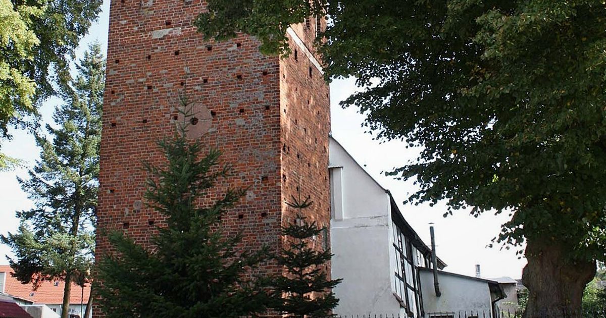 Dzieła sztuki sakralnej — Kościół św. Stanisława Kostki, Sianów. Zdjęcie: Wikimedia Commons.