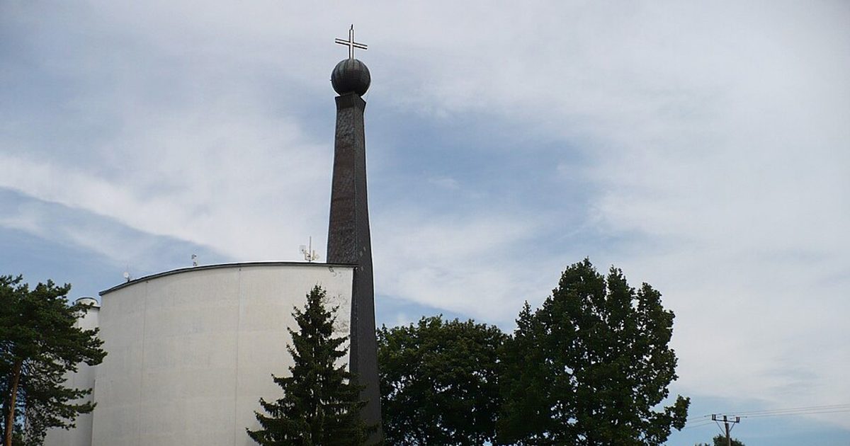 Kościół parafii Kościół św. Teresy od Dzieciątka Jezus w Mrozy — zdjęcie