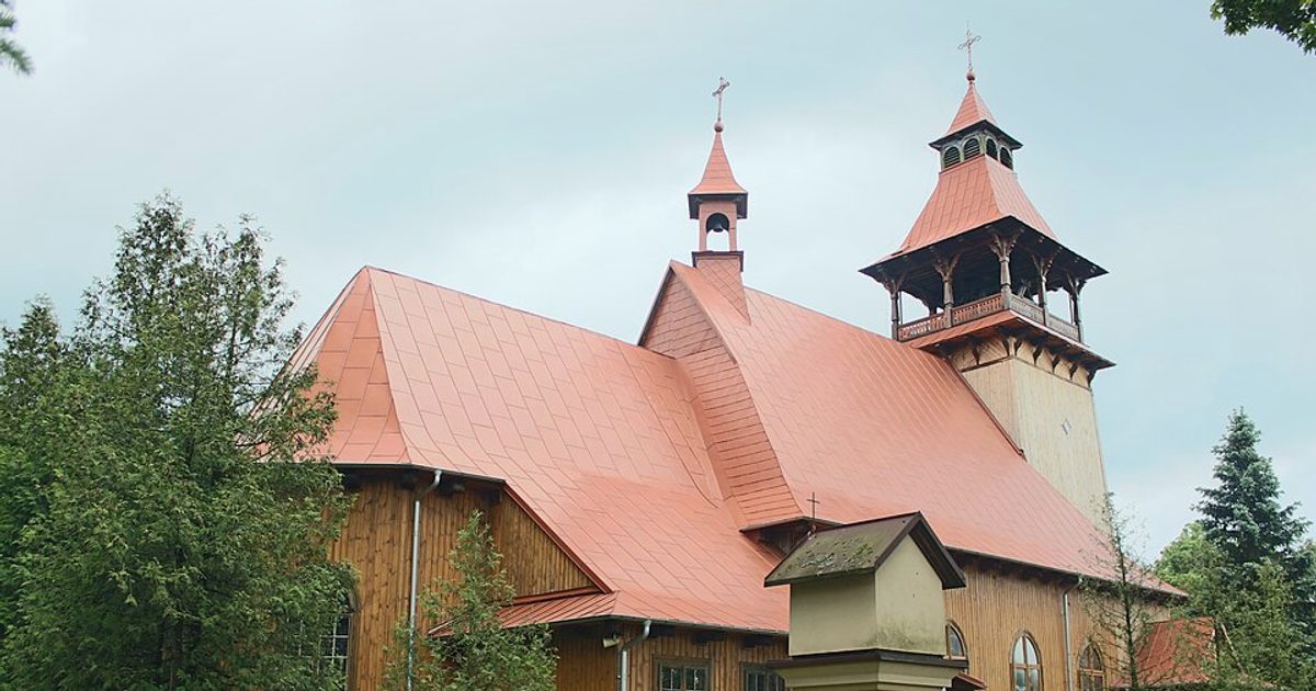 Kościół parafii Kościół św. Teresy od Dzieciątka Jezus w Porządzie — zdjęcie