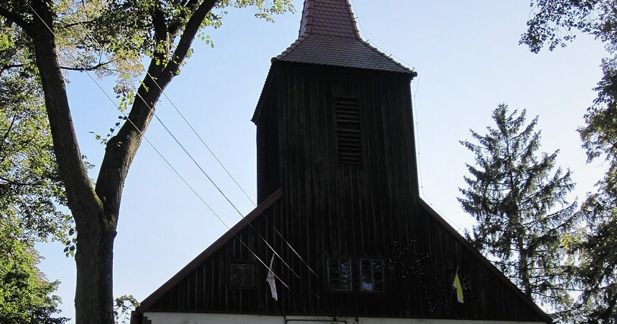 Kościół parafii Kościół św. Wawrzyńca w Kiełpiny — zdjęcie
