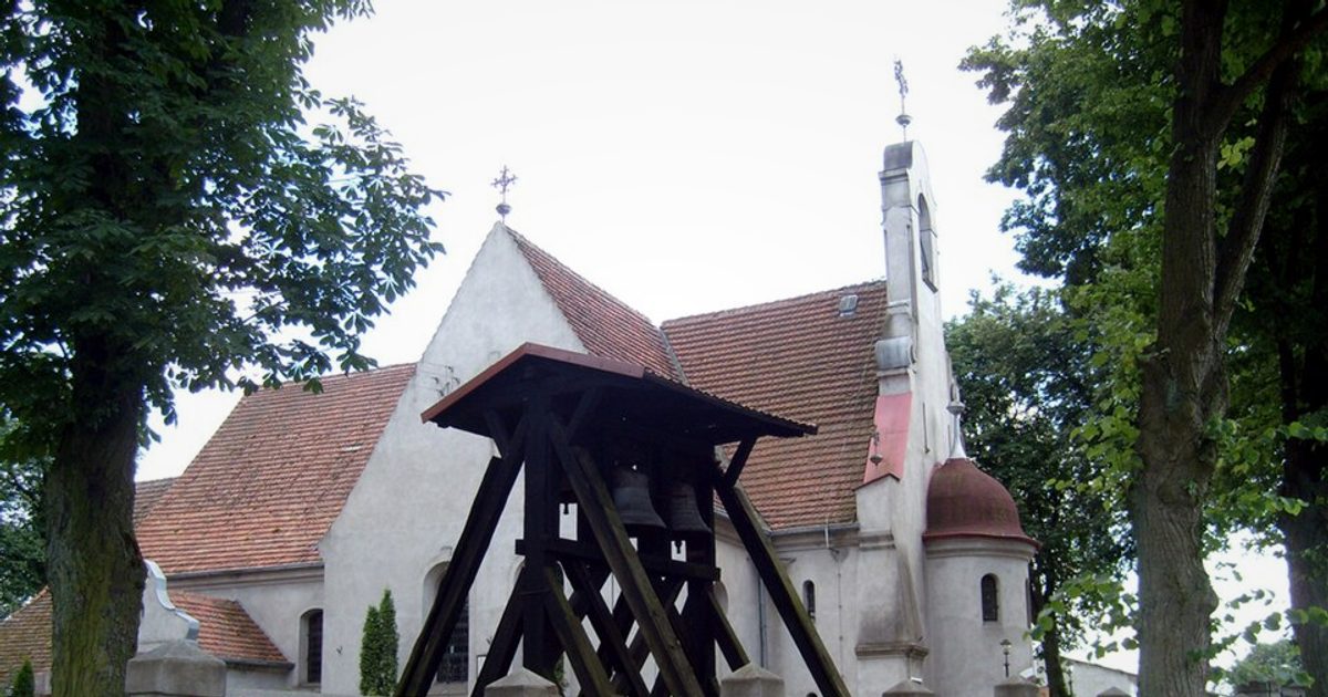 Dzieła sztuki sakralnej — Kościół św. Wawrzyńca, Mąkowarsko. Zdjęcie: Wikimedia Commons.